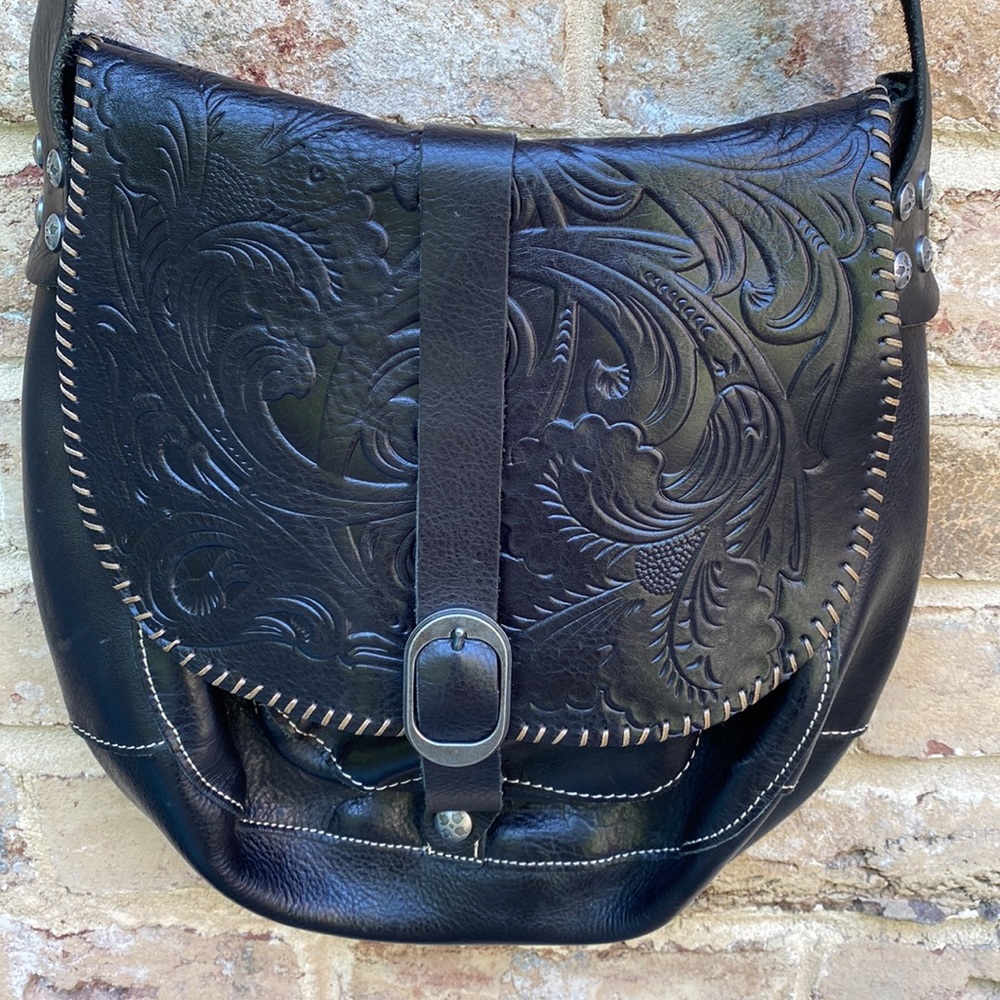 Patricia Nash 100% Leather Purse - Picture 2 of 6